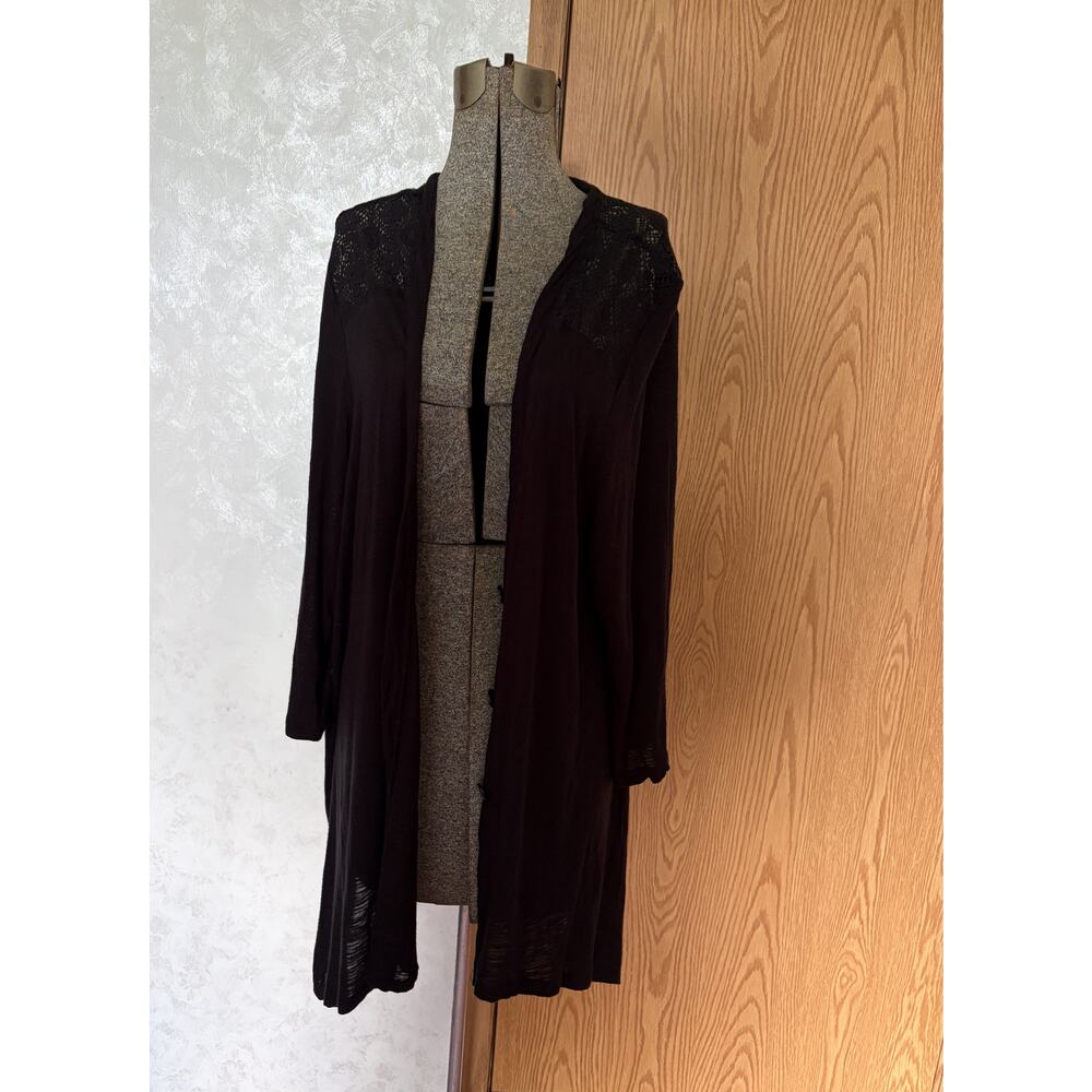 Cable & Gauge Black Waterfall Cardian with Buttons and Lace Detail Size 1X - Picture 2 of 8